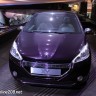 Vue de face Peugeot 208 XY 1.6 THP 155 Purple Night - Mondial de Paris 2012 - 8-002