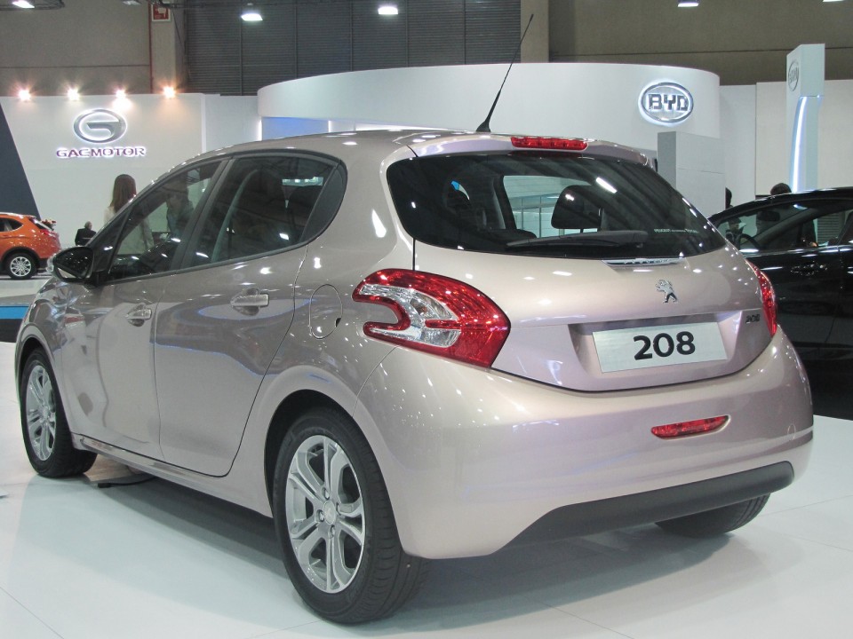 Peugeot 208 Blossom Grey - Salon de Santiago Chili 2012 - 1-008