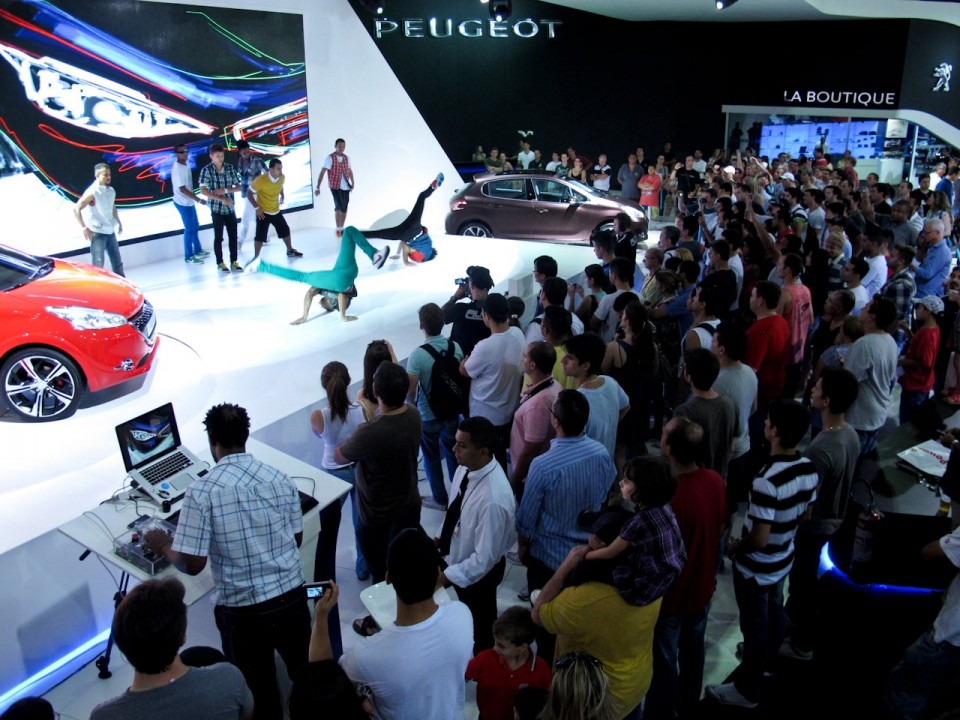 Let Your Body Drive Show Peugeot 208 - Salon de Sao Paulo 2012 - 1-004