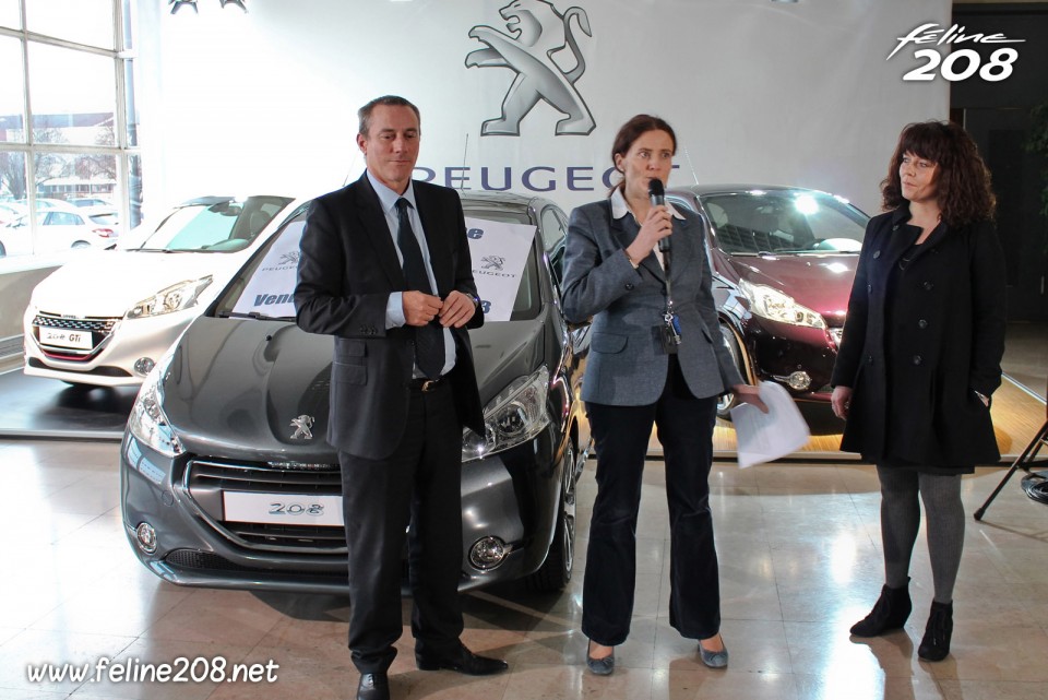 Remise des clés de la 300 000 ème Peugeot 208 à Poissy - 002