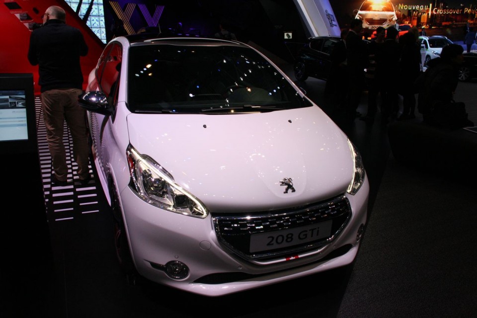 Peugeot 208 GTi - Salon de Genève 2013 - 1-004