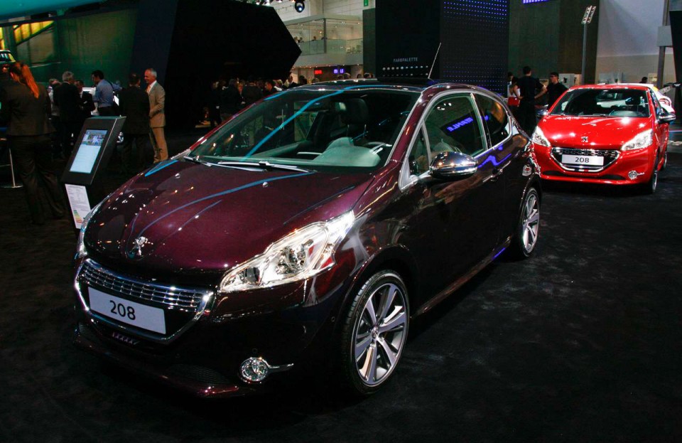 Photo Peugeot 208 XY et 208 GTi - Salon de Francfort 2013 - 1-001