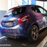 Vue arrière Peugeot 208 Allure Bleu Virtuel chez Peugeot Avenue - Mars 2012 - 002