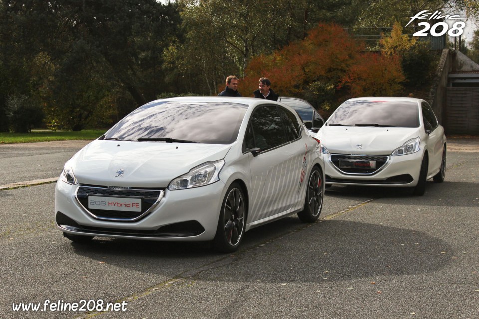 Photo Peugeot 208 HYbrid FE - Essais à Mortefontaine - Octobre 2013 - 1-001