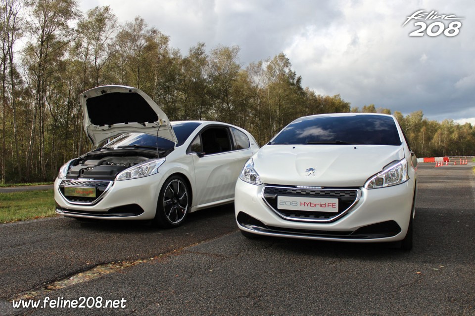 Photo capot ouvert Peugeot 208 HYbrid FE - Essais à Mortefontaine - Octobre 2013 - 1-035