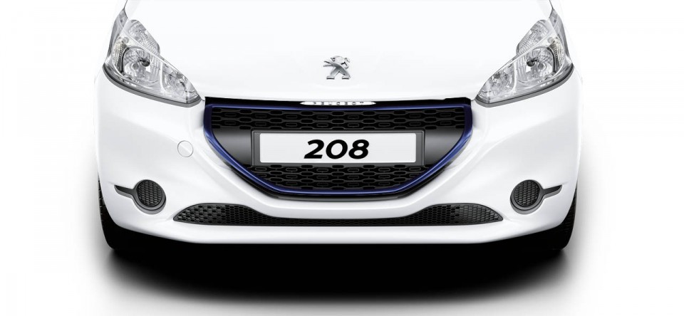 Photo face avant Peugeot 208 Like - Blanc Banquise - France (201