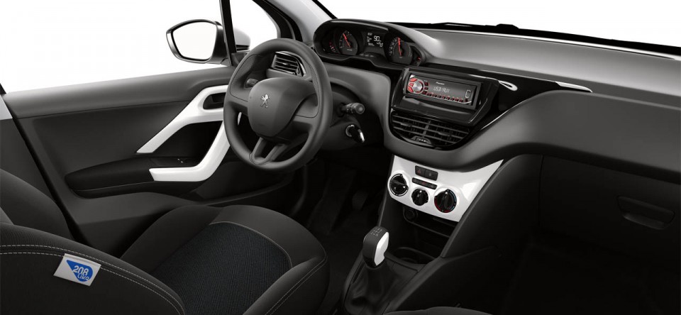 Photo intérieur Peugeot 208 Like - Blanc Banquise - France (201