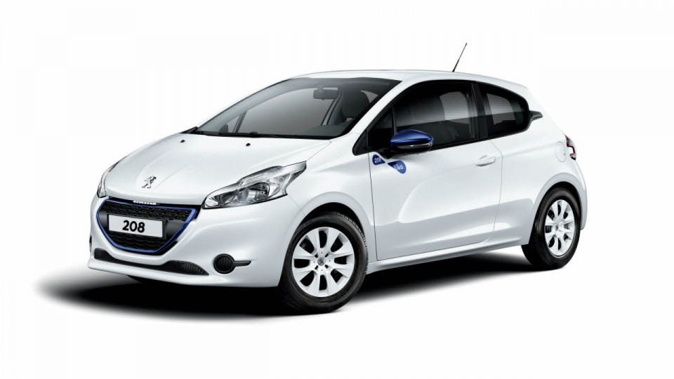 Photo officielle Peugeot 208 Like Blanc Banquise (2014)