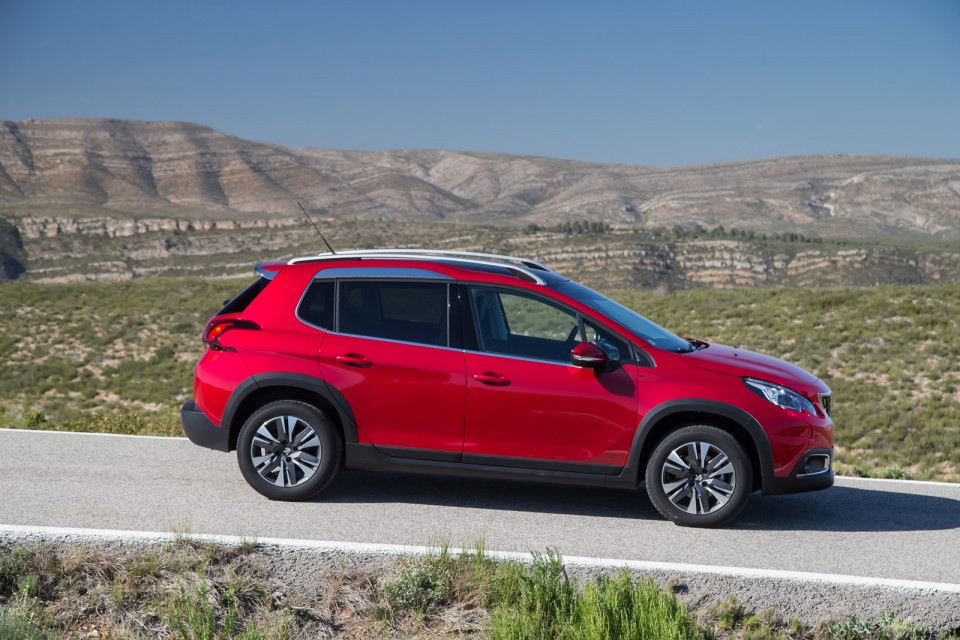 Photo Peugeot 2008 Allure restylée Rouge Ultimate - Essais 2016