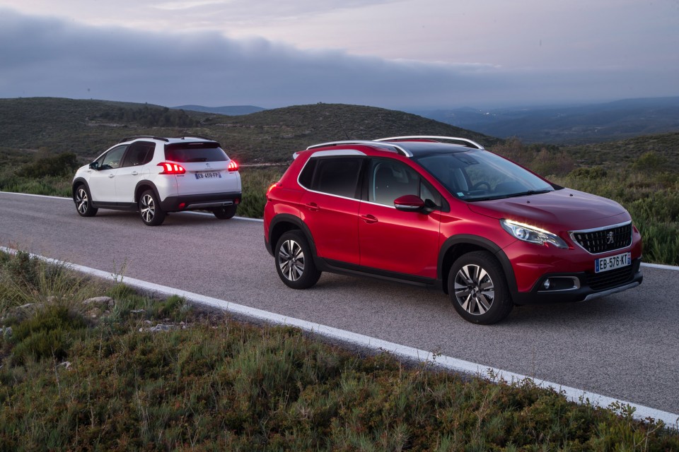 Photo Peugeot 2008 Allure restylée Rouge Ultimate - Essais 2016