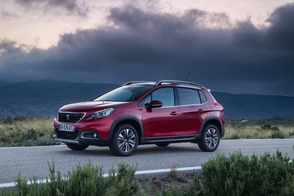 Photo Peugeot 2008 Allure restylée Rouge Ultimate - Essais 2016