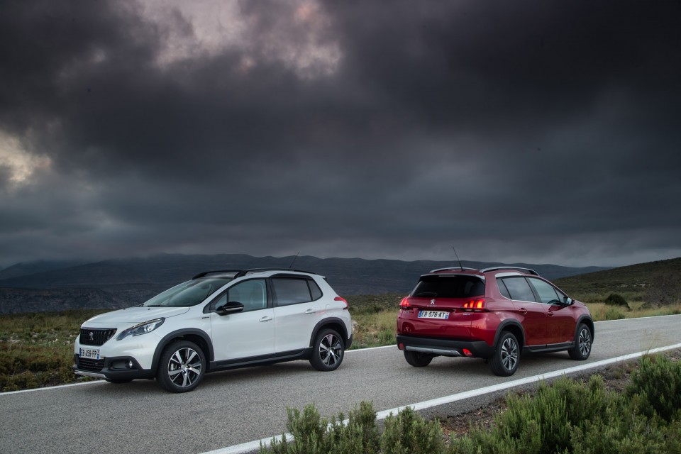 Photo Peugeot 2008 Allure restylée Rouge Ultimate - Essais 2016