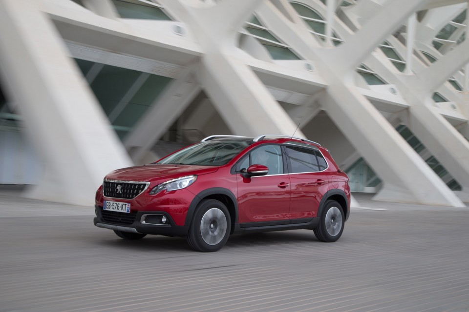 Photo Peugeot 2008 Allure restylée Rouge Ultimate - Essais 2016