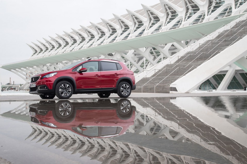 Photo Peugeot 2008 Allure restylée Rouge Ultimate - Essais 2016