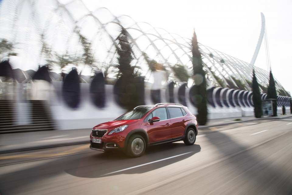 Photo Peugeot 2008 Allure restylée Rouge Ultimate - Essais 2016