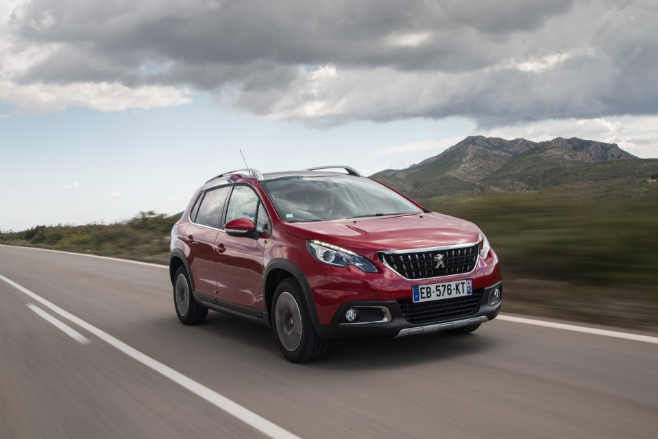 Photo Peugeot 2008 Allure restylée Rouge Ultimate - Essais 2016