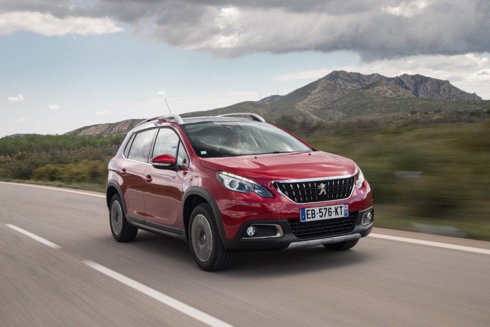 Photo Peugeot 2008 Allure restylée Rouge Ultimate - Essais 2016