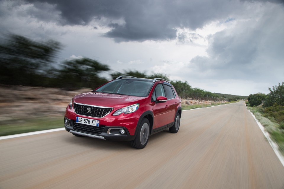 Photo Peugeot 2008 Allure restylée Rouge Ultimate - Essais 2016