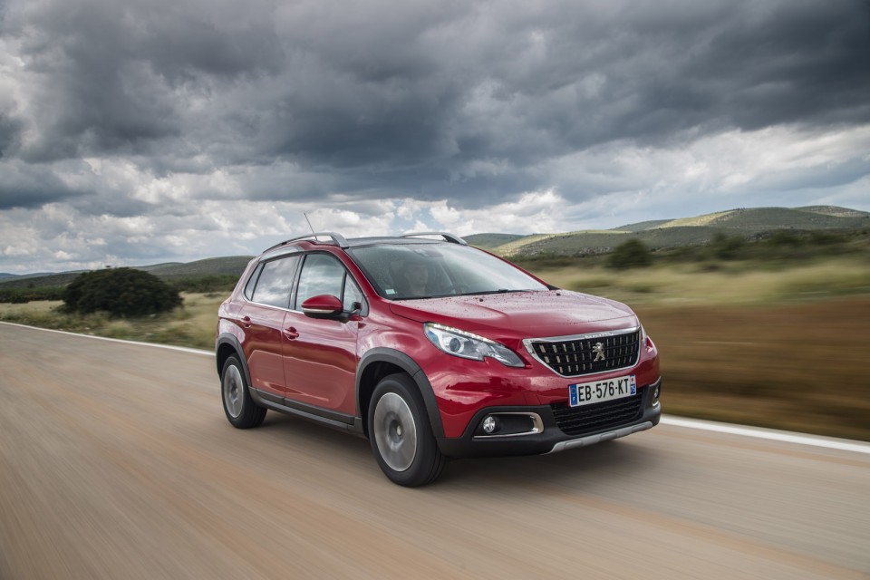 Photo Peugeot 2008 Allure restylée Rouge Ultimate - Essais 2016