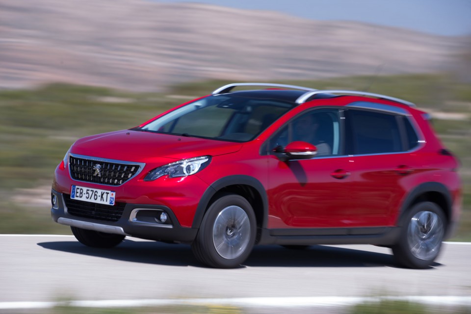 Photo Peugeot 2008 Allure restylée Rouge Ultimate - Essais 2016