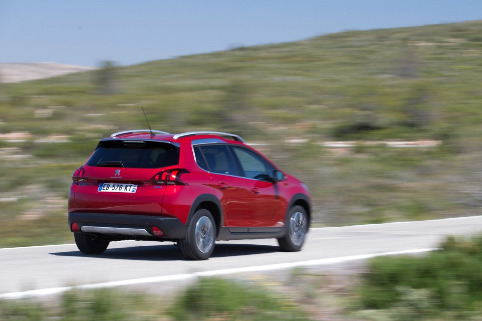 Photo Peugeot 2008 Allure restylée Rouge Ultimate - Essais 2016