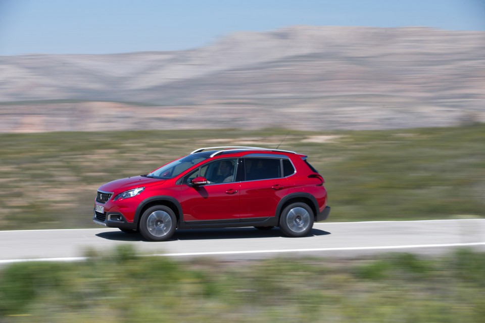 Photo Peugeot 2008 Allure restylée Rouge Ultimate - Essais 2016