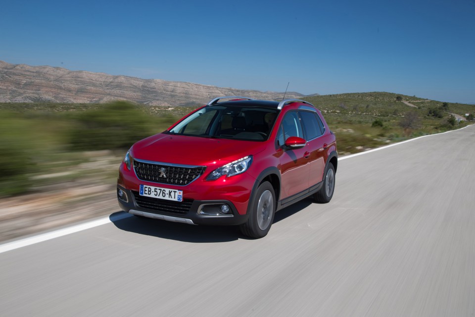 Photo Peugeot 2008 Allure restylée Rouge Ultimate - Essais 2016