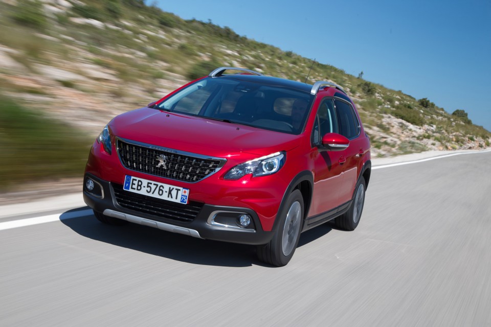 Photo Peugeot 2008 Allure restylée Rouge Ultimate - Essais 2016