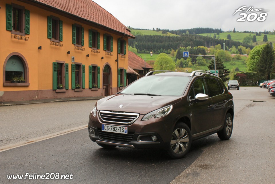 Peugeot 2008 Allure Brun Makaha - Essais Peugeot 2008 - Mai 2013 - 1-003