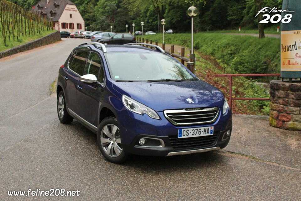 Peugeot 2008 Allure Bleu Virtuel - Essais Peugeot 2008 - Mai 2013 - 1-013