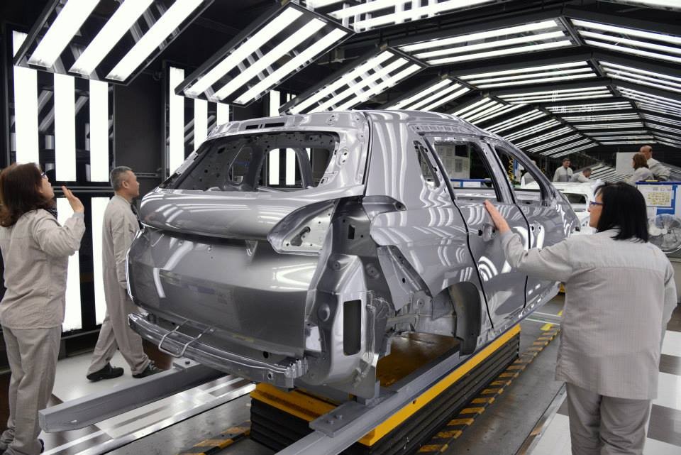 Production de la Peugeot 2008 à Mulhouse (68) - 1-013