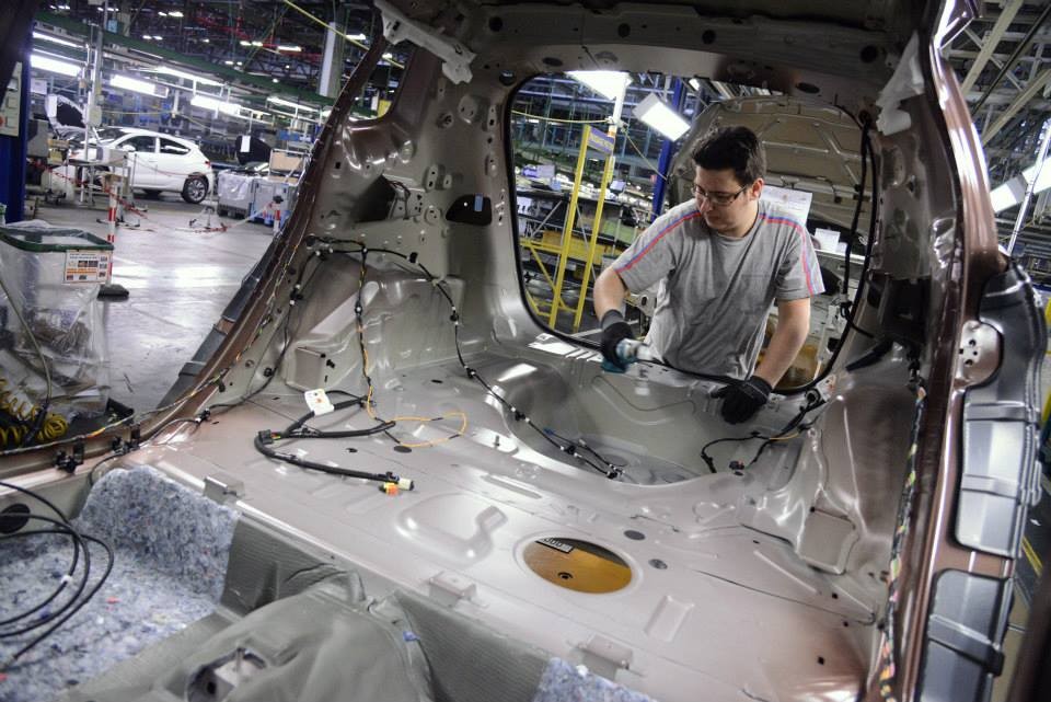 Production de la Peugeot 2008 à Mulhouse (68) - 1-015