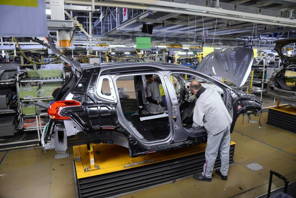 Production de la Peugeot 2008 à Mulhouse (68) - 1-020