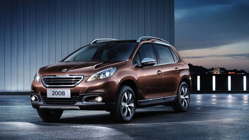 Photo officielle Peugeot 2008 Chine Brun Rich Oak