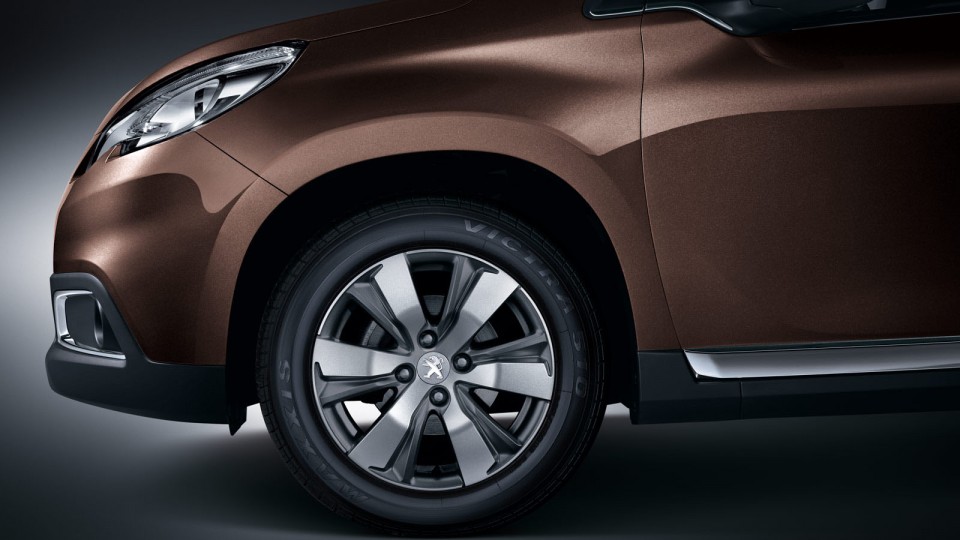 Photo jante aluminium Peugeot 2008 Chine