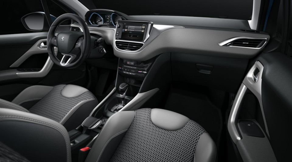 Photo intérieur Peugeot 2008 restylée (2016)