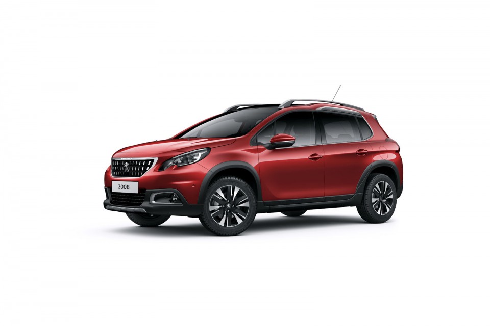 Photo officielle 3/4 avant Peugeot 2008 restylée (2016)