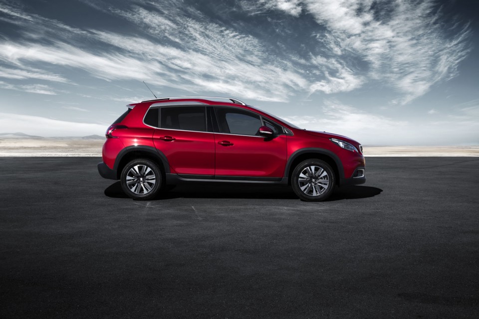 Photo profil Peugeot 2008 Rouge Ultimate restylée (2016)