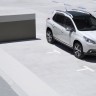 Peugeot 2008 Féline Blanc Nacré - Photo officielle - 2-010