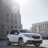 Peugeot 2008 Féline Blanc Nacré - Photo officielle - 2-011