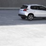 Profil Peugeot 2008 Féline Blanc Nacré - Photo officielle - 2-014