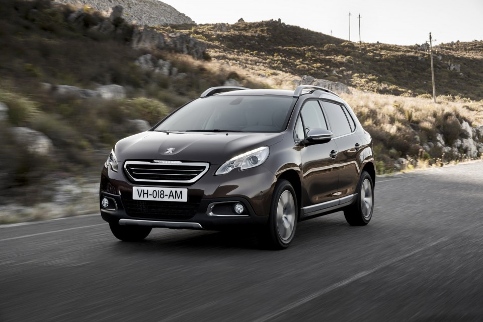 Peugeot 2008 Allure Brun Makaha - Photo officielle - 2-090