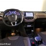 Volant et tableau de bord Peugeot 2008 Allure - 018