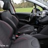 Photo intérieur mi-TEP PU Oxford noir rouge Peugeot 208 GT Line