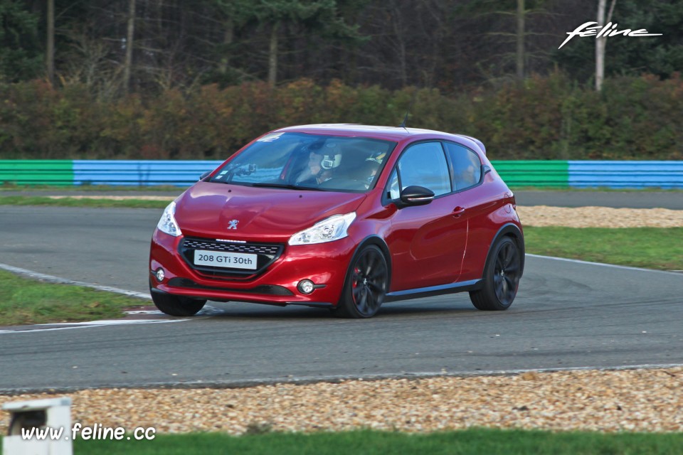 Photo essai Peugeot 208 GTi 30th - Circuit de Dreux
