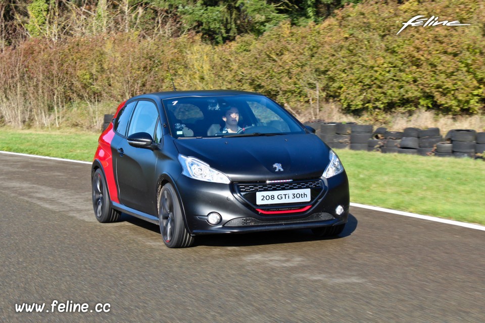 Photo essai Peugeot 208 GTi 30th - Circuit de Dreux