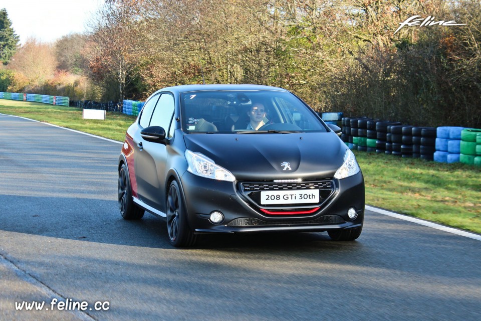 Photo essai Peugeot 208 GTi 30th - Circuit de Dreux