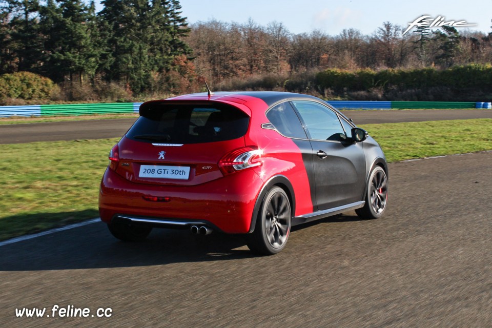 Photo essai Peugeot 208 GTi 30th - Circuit de Dreux