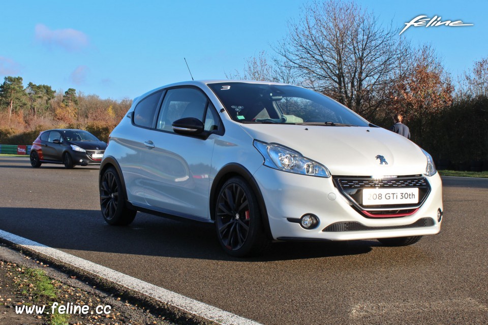 Photo essai Peugeot 208 GTi 30th - Circuit de Dreux