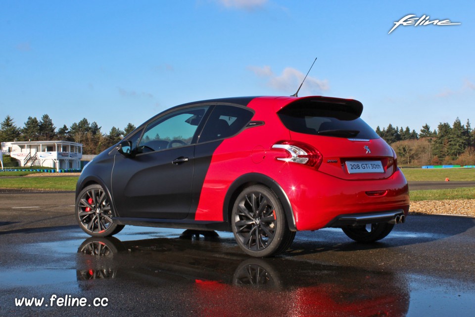 Photo essai Peugeot 208 GTi 30th - Circuit de Dreux